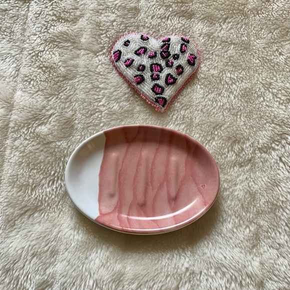 Ceramic Bathroom Set - Picture 8 of 11